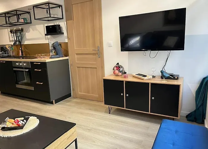 - New - Le Cherblue - Wifi / Netflix